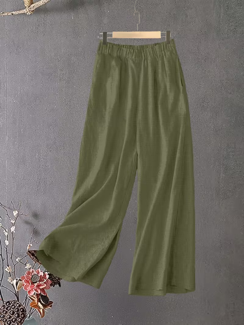Featuring a Stylish Top And Wide-Leg Trousers for an Elegant And Stylish Look